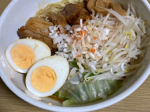 醤油ラーメン　白菜入り